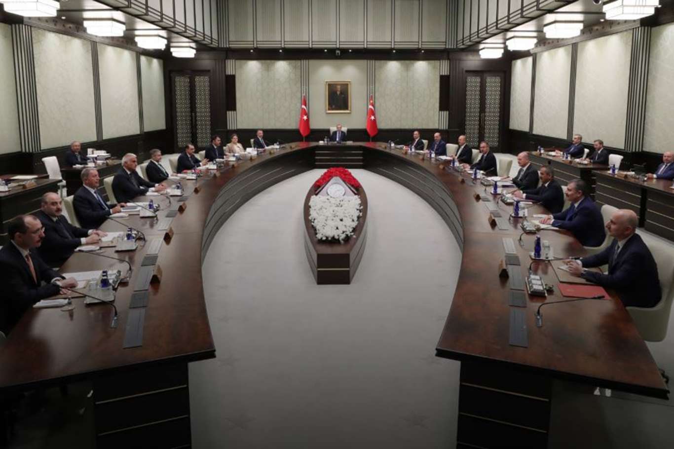 Cumhurbaşkanlığı Kabinesi toplanıyor Cumhurbaşkanlığı Kabinesi toplanıyor